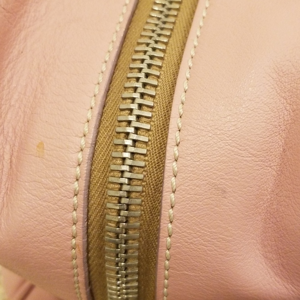 PRADA Rosa Leather Authentic Handbag - Picture 6 of 8
